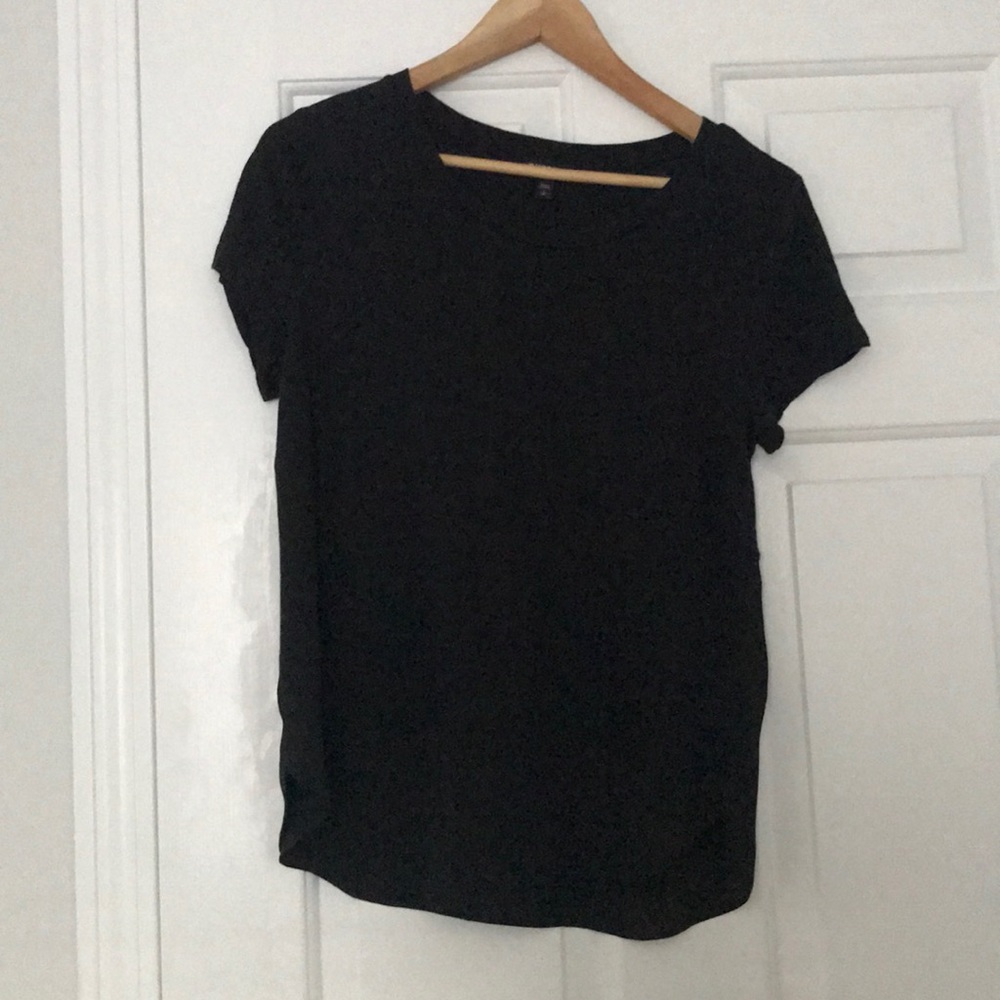 Black tshirt